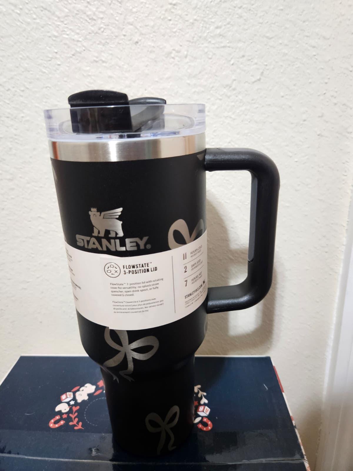 Black Stainless Steel Tumbler | Engraved Ribbon Pattern, 40 Oz
