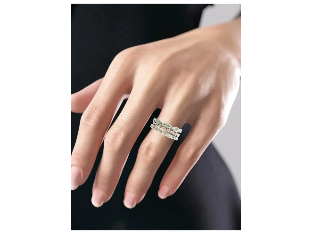 Women's AAA Cubic Zirconia Fine Silver Plate Ring Set in Size 8
